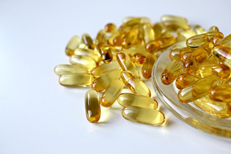 Oil Capsule Capsule Yellow Glass Fish Oil